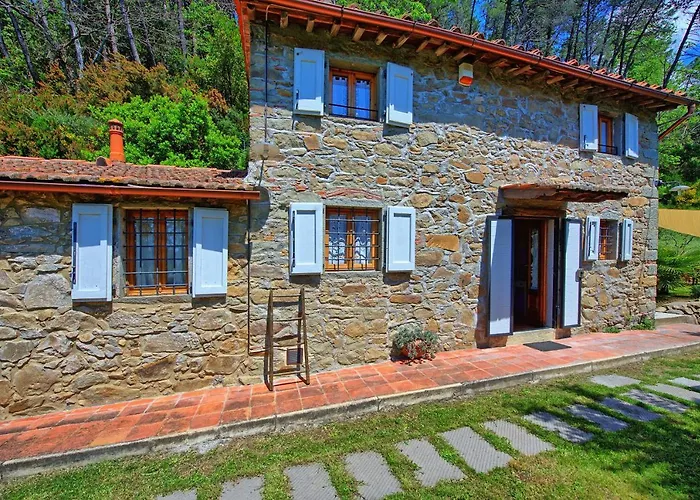 Casale Di Cozzile By Posarellivillas * 메사 에 코질레