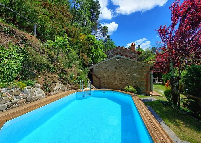 Casale Di Cozzile By Posarellivillas