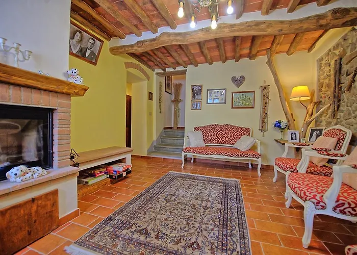 Casale Di Cozzile By Posarellivillas * 메사 에 코질레