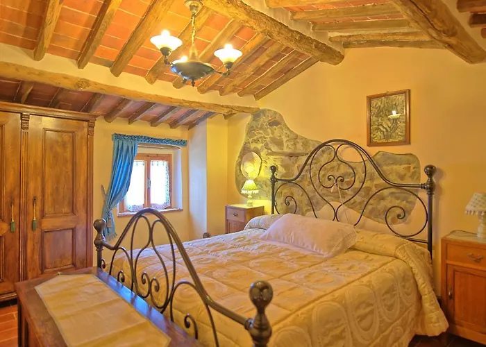 빌라 Casale Di Cozzile By Posarellivillas *